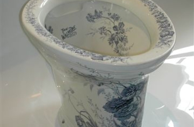 'The Walmore' Victorian WC C.1890 with P-Trap Outlet