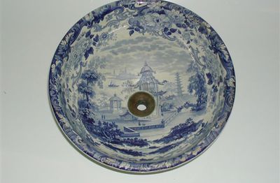 Victorian Plug Basin by Wedgwood C.1840
