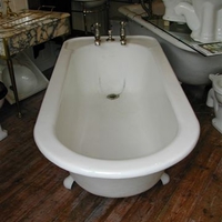 Large Free-Standing Roll Top Plunger Bath by Shanks & Co, C.1930 
