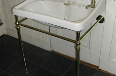 'AILSA' Large Basin on Brass Stand by Shanks C1910