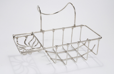 Side-Hanging 'Edwardian' Soap and Sponge Basket