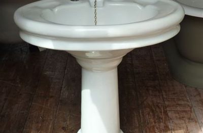 French Fireclay Oval Basin and Pedestal C.1900