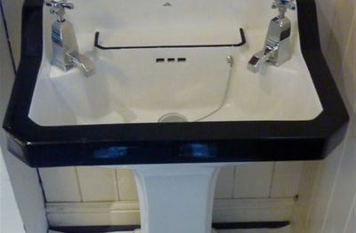 "THE METRO" Art Deco Basin and Pedestal by Excelsior