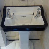"THE METRO" Art Deco Basin and Pedestal by Excelsior