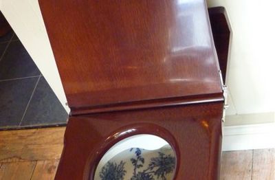 New Mahogany Throne Seat