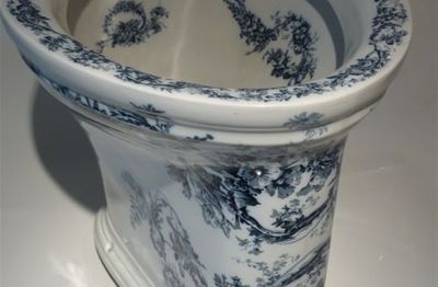 Victorian Blue Transfer WC C.1890 No name, just 'chicken' trademark. London Outlet