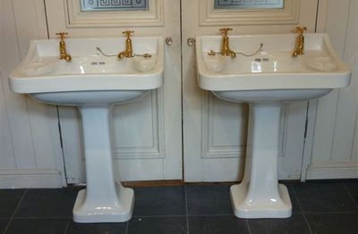 Pair of 'Venus' by Bristol basins and pedestals C.1930