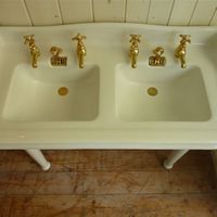 Jacob Delafon, Paris Double Basin with Splasback C.1900