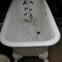 Art Nouveau Foot 'Roman' Double-Ended Bath with Central Waste c.1900