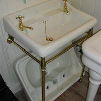 'UTILUS' Edwardian Basin on Brass Stand c.1900