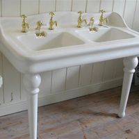 French Double Basin on Legs with Splashback c.1890